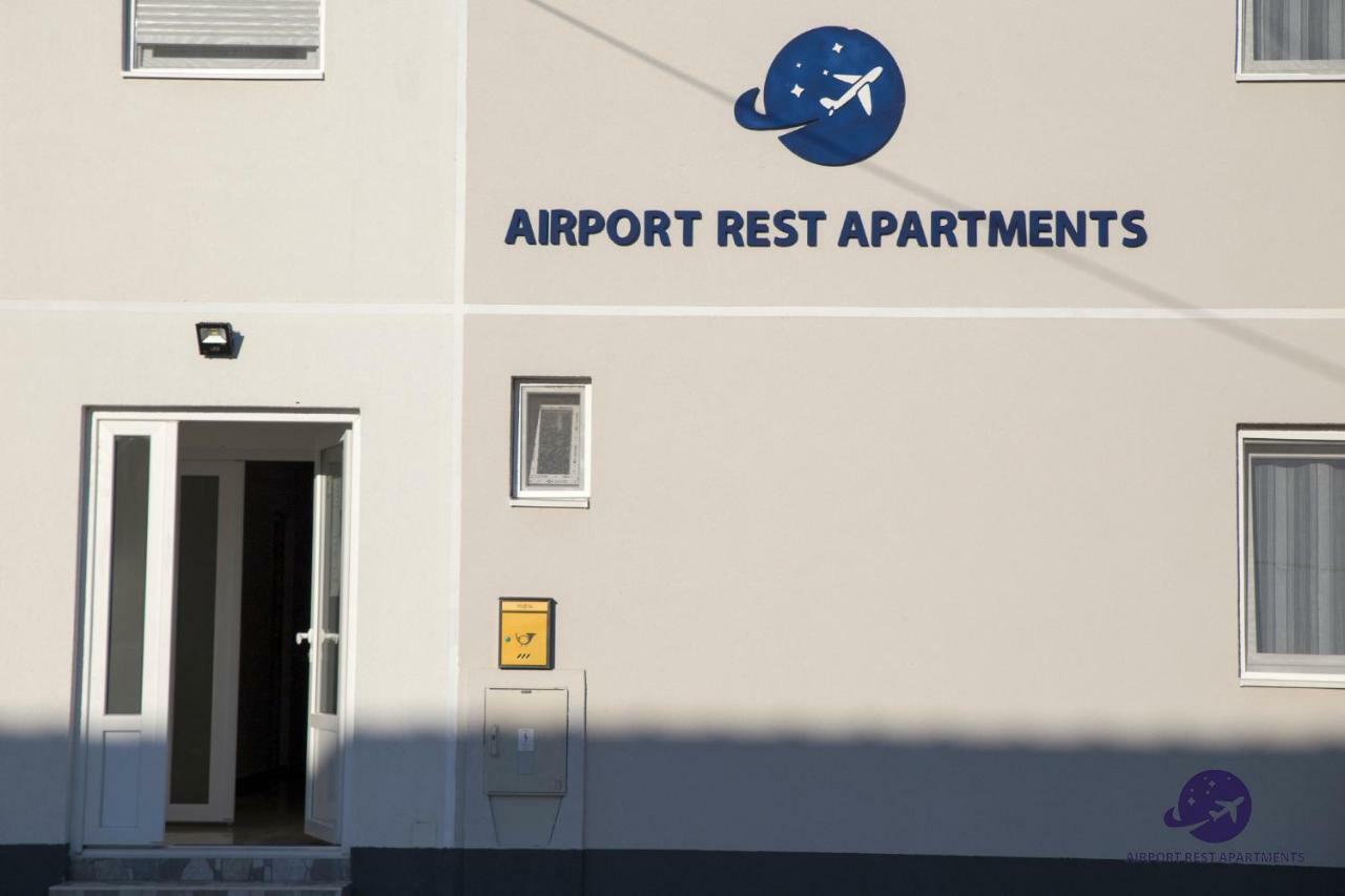 Airport Rest Apartments Belgrade Luaran gambar