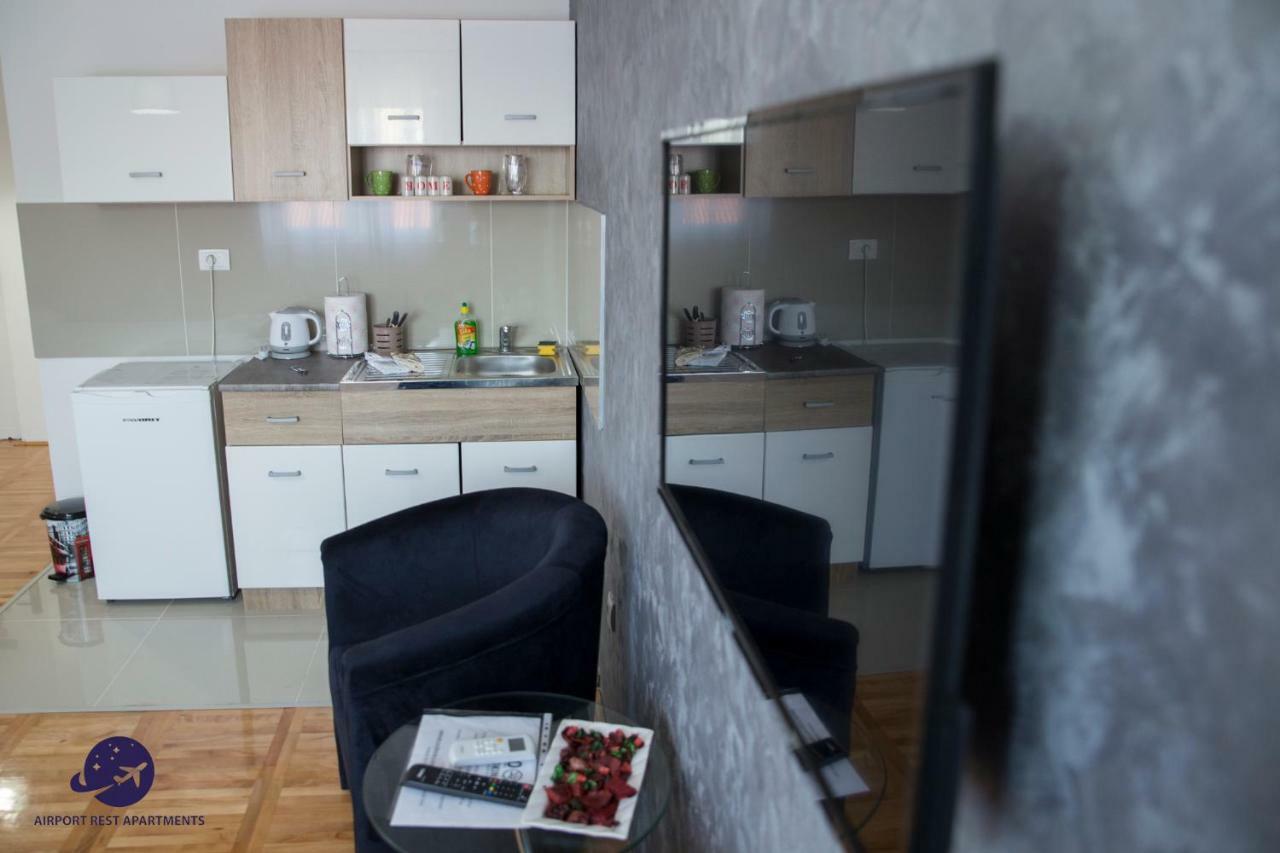 Airport Rest Apartments Belgrade Luaran gambar